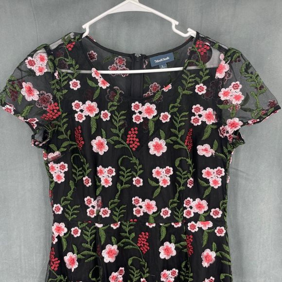 Modcloth Dress Womens Large Sweet Nostalgia Embroidered Black Pink Short Sleeve - Picture 2 of 11